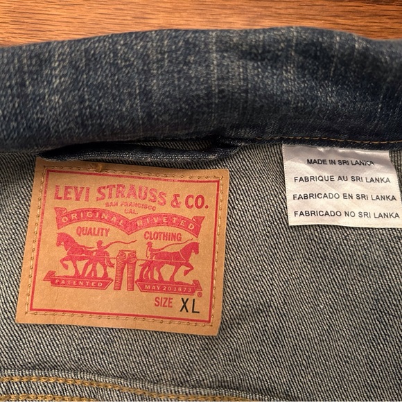 Levi's Dark Blue Denim Jacket - Picture 3 of 5